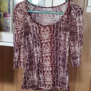 Jennifer Lopez  3 quarter sleeves